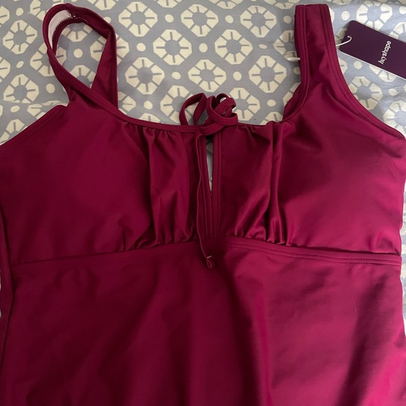 Hey shape one piece women’s bathing suit - Picture 2 of 7